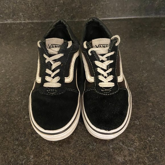 Vans Old Skool Sneakers - Size 2 - Picture 8 of 9